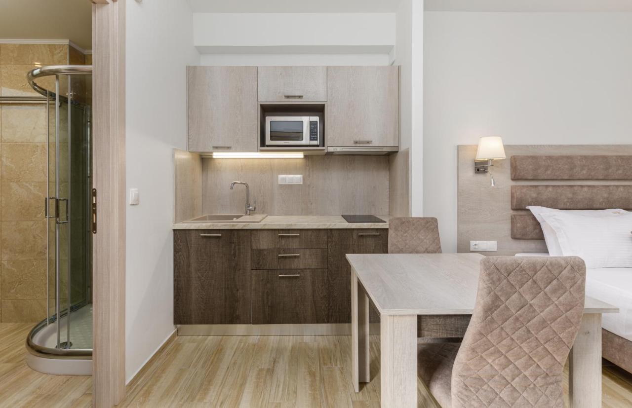 Aria Garden Apartment *